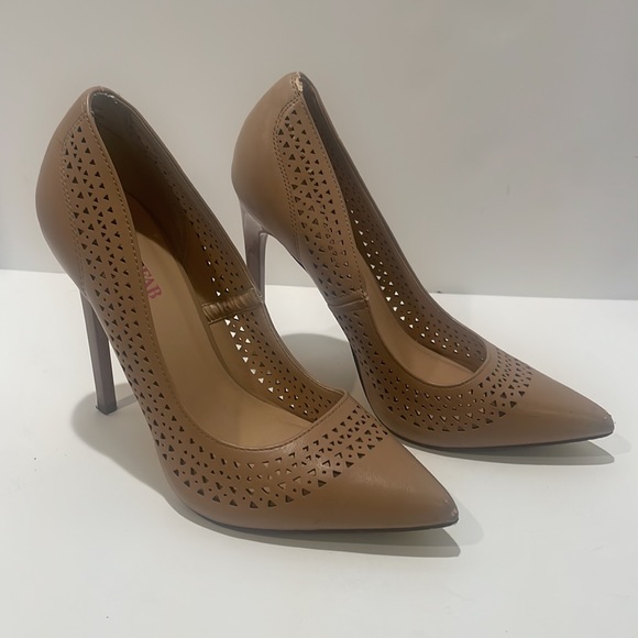 Just fab nude heels / pumps - Picture 2 of 10